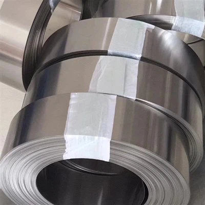 Bobină cu bandă de titan